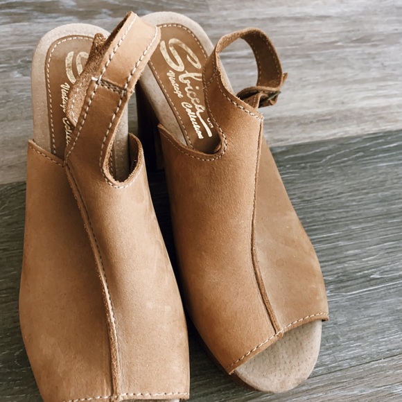 Heels - Picture 3 of 3